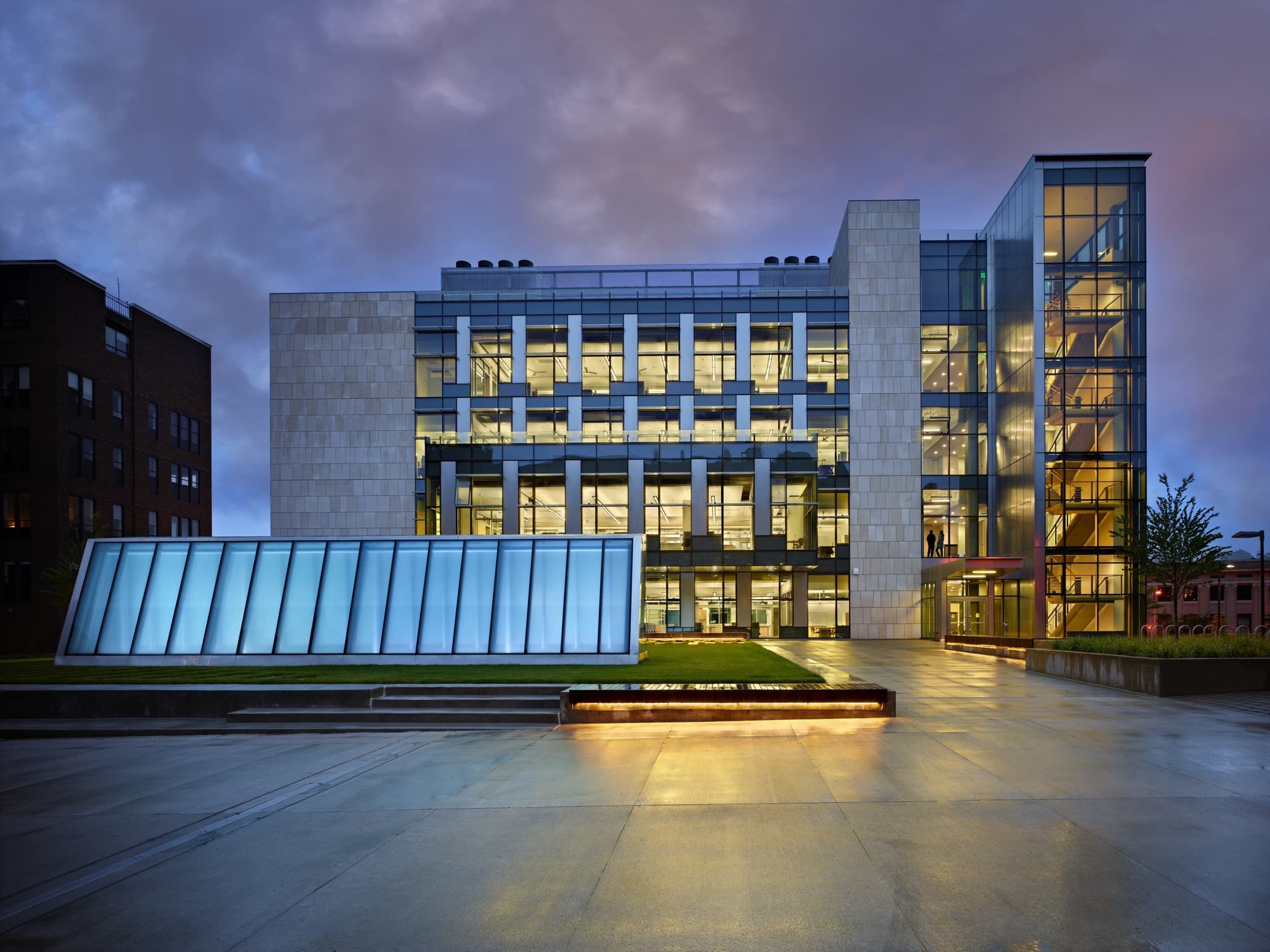 University of Washington, MolES and NanoES Buildings; Seattle, Washington