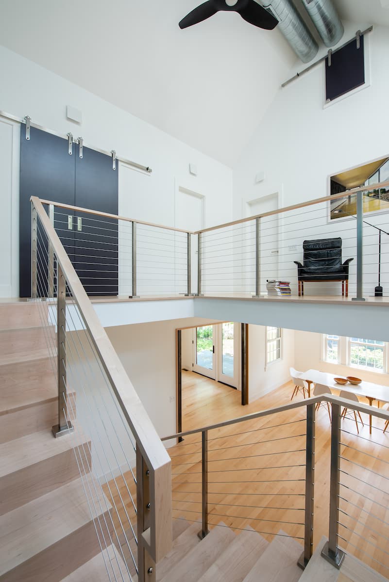 Saltbox stair