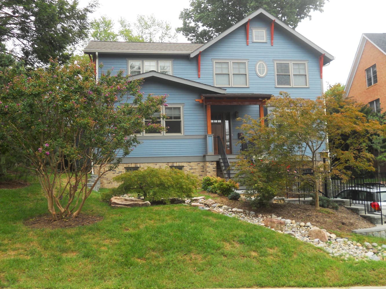 New 5 bedroom house.