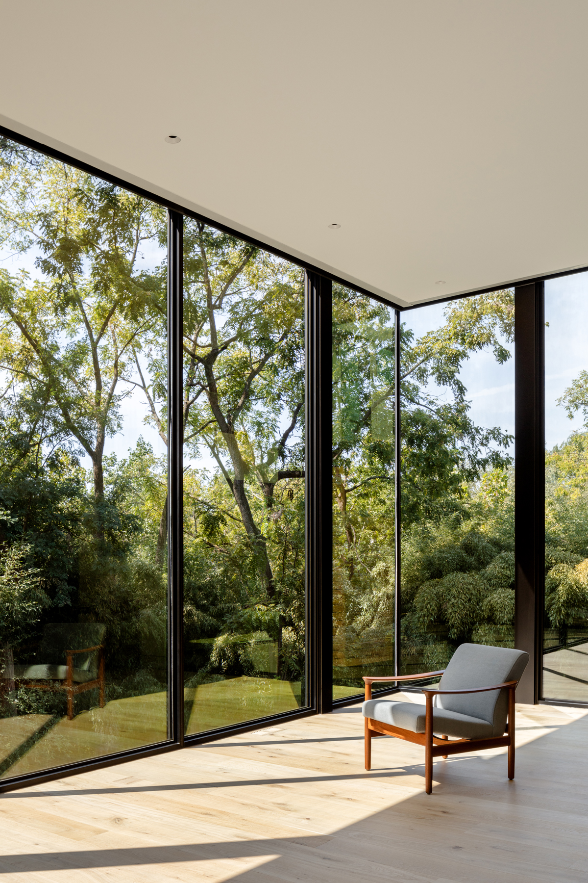 Cantilever House