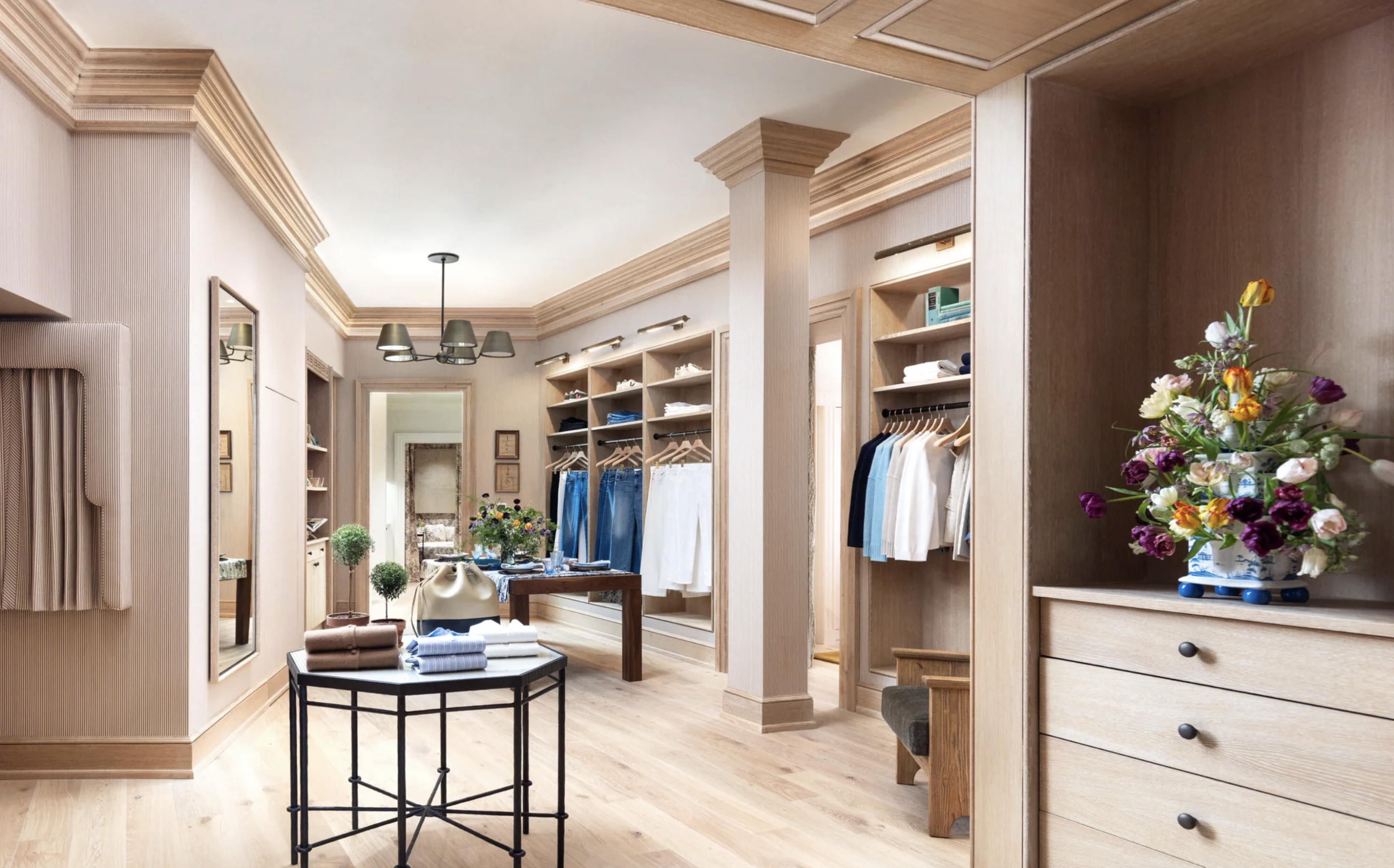 Tuckernuck Interior View