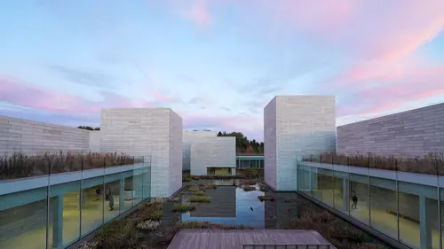 GLENSTONE